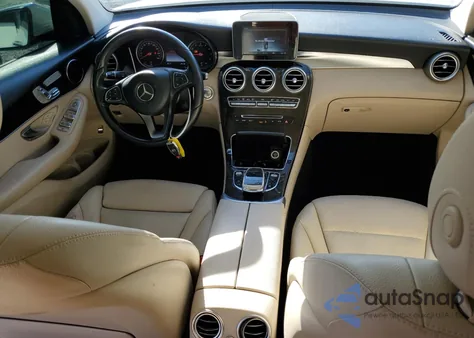 2016 Mercedes-Benz Glc 300 4Matic z USA, uszkodzony, nr VIN WDC0G4KB3GF031522